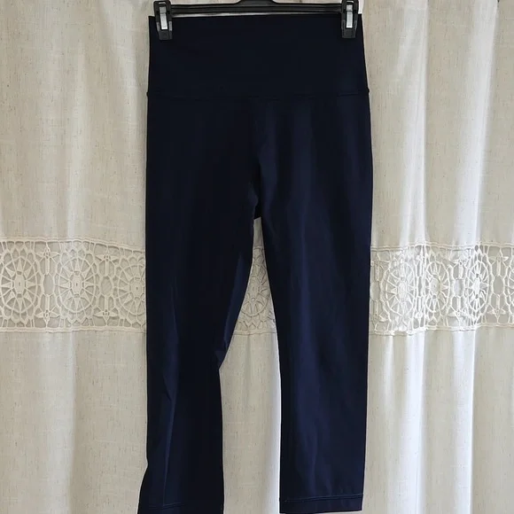 Lululemon Wunder Under Crop (Hi-Rise) *Full-On Luxtreme 21" True Navy - Picture 8 of 10